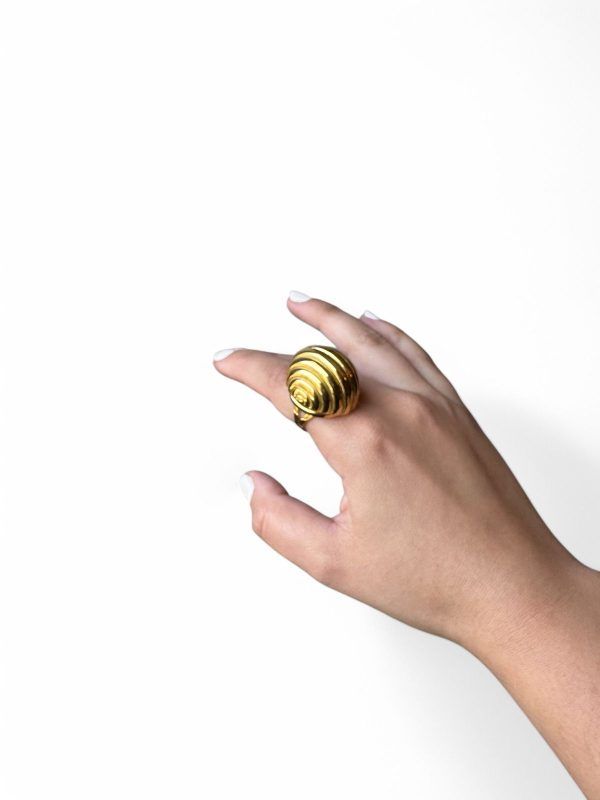 Anillo con relieves - Imagen 2