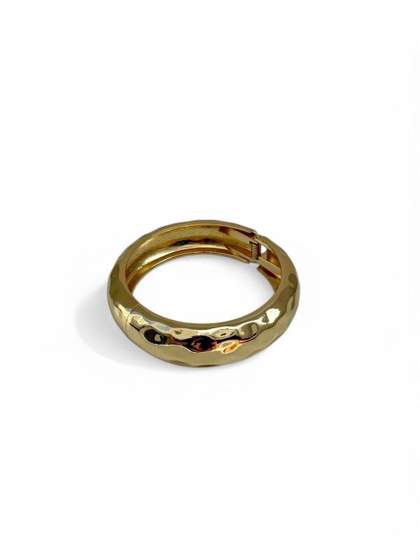 Pulsera Cerrada Dorada