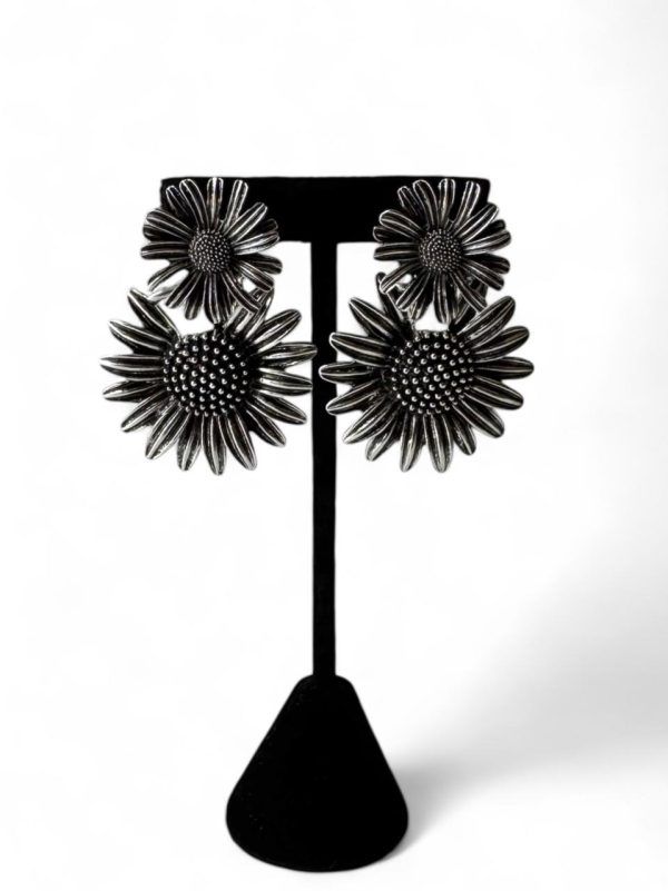 Aretes Girasol Plateado