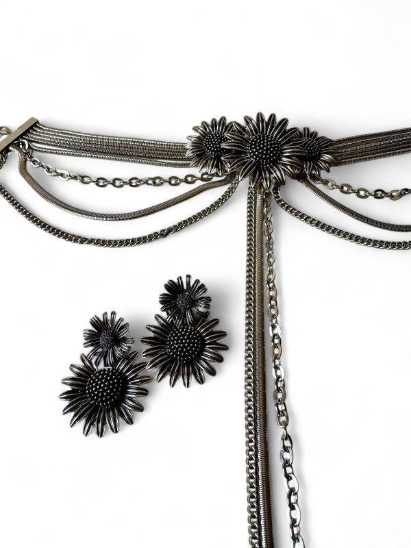 Aretes Girasol Plateado - Imagen 3